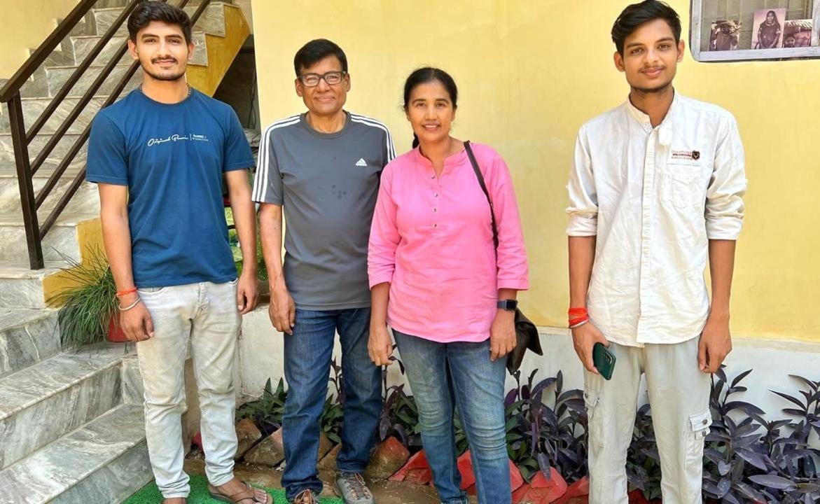 Sadhna Sadan Homestay Panna Madla Bagian luar foto